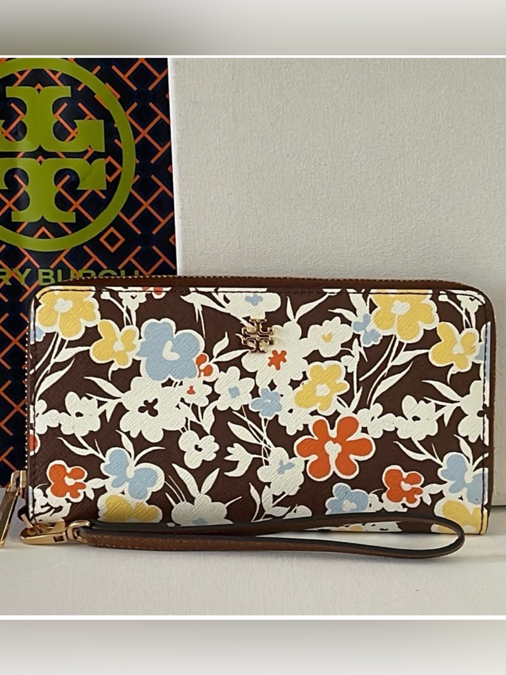 TORY BURCH Emerson Floral  Wristlet Zip Continental Wallet
